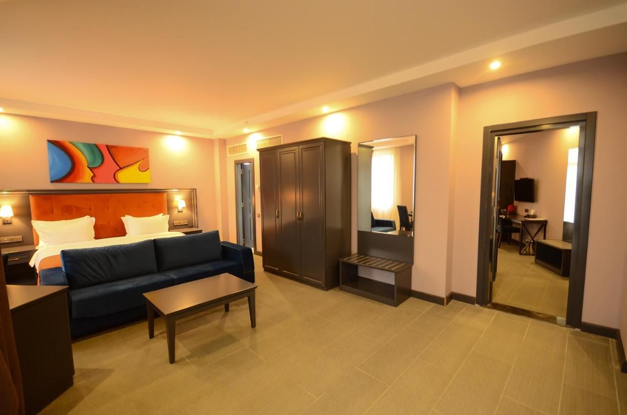 Отель BATUMI PALM HOTEL Батуми