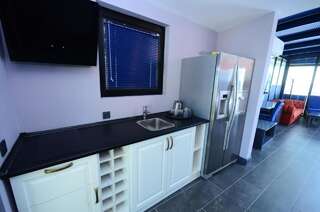 Отель BATUMI PALM HOTEL Батуми Представительский люкс-1